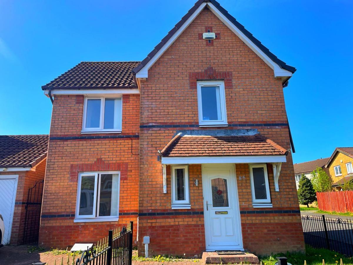 Cozy Nights Svp Detached House Glasgow Exterior foto
